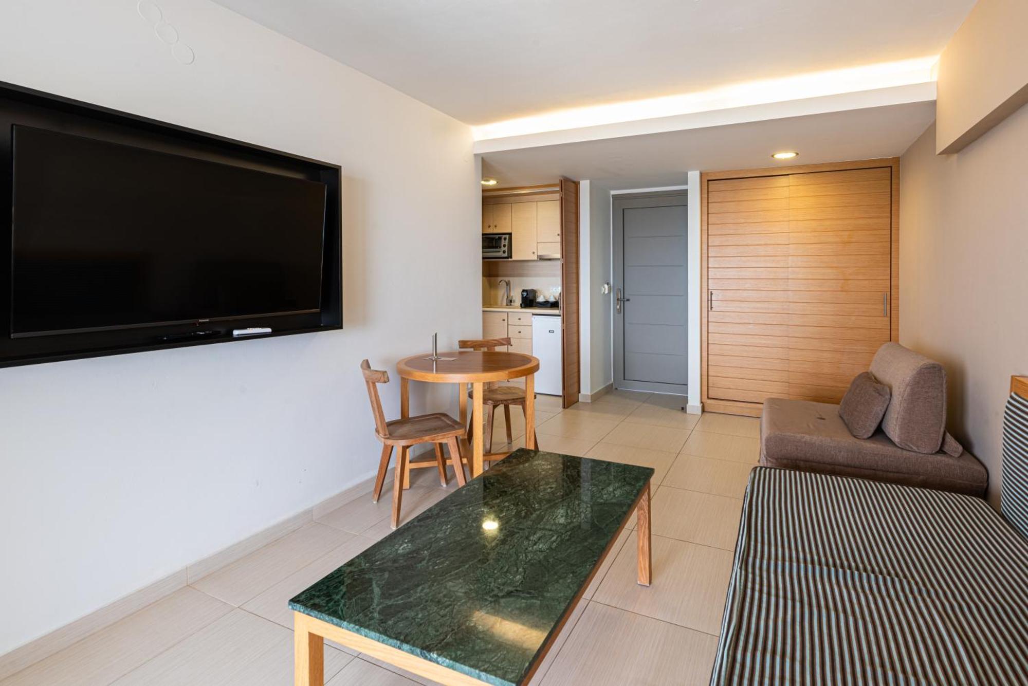 Iolida Beach Agia Marina Habitación foto