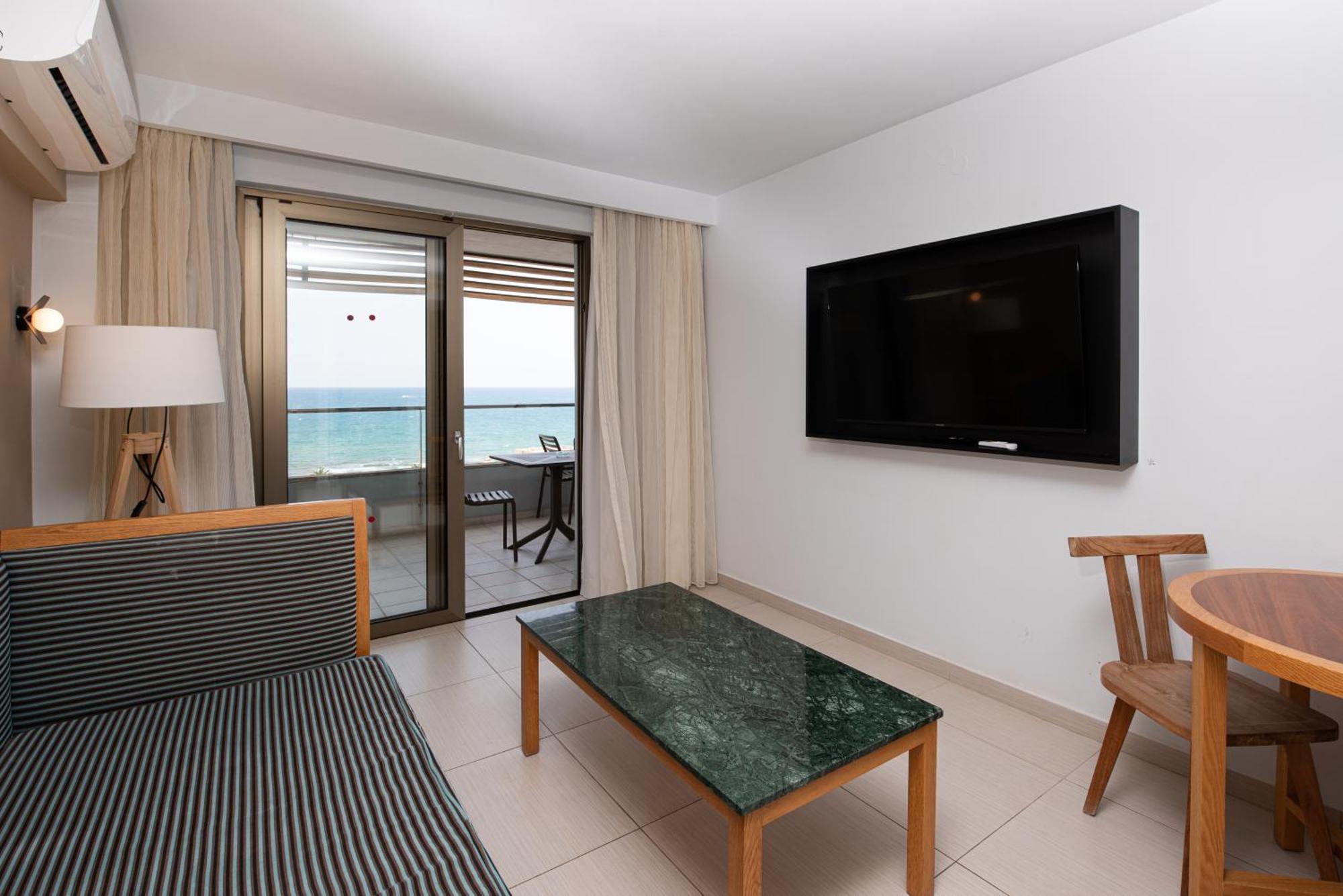 Iolida Beach Agia Marina Habitación foto